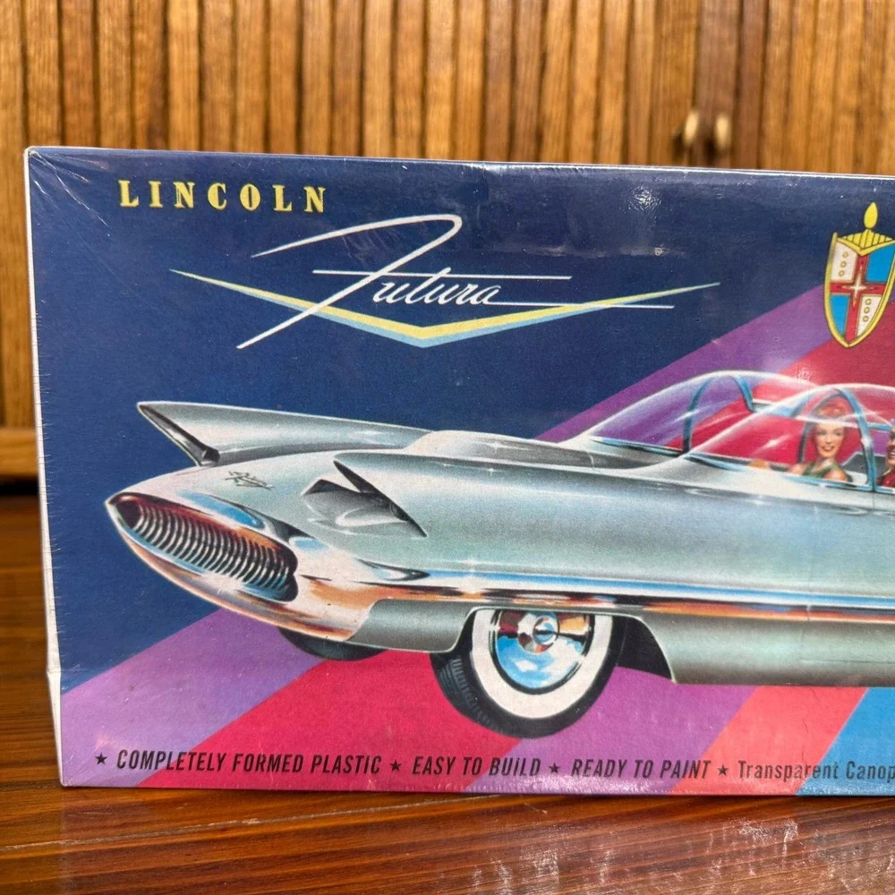 Revell Lincoln Futura Model Kit Blue New Sealed 1270 Concept Car